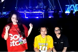 MC Linh Nắng làm fan nam phấn khích vì điều này