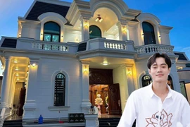 Chủ tịch Văn Toàn chuẩn bị Tết, nhìn căn biệt phủ tráng lệ