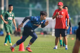 Phản ứng bất ngờ từ Bùi Tiến Dũng khi bị khuyên: "Giải nghệ đi"