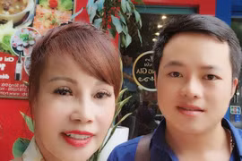 "Cô dâu 62 tuổi" Thu Sao khen chồng trẻ "hết nước chấm"