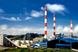 Giá điện cạnh tranh đạt đỉnh 10 năm: Doanh nghiệp nào hưởng lợi nhất?