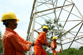 Lỗ hàng chục nghìn tỷ đồng, EVN sẽ giảm lỗ khi được tăng giá điện bán lẻ?