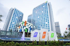 6 tháng lãi ròng 3.000 tỷ, FPT đạt doanh thu ký mới trên 600 triệu USD