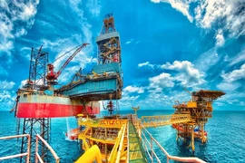 Ngành nào tích cực trong 6 tháng cuối năm 2023?