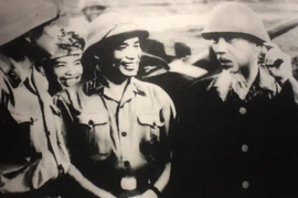 Ảnh độc: "Hà Nội - Điện Biên Phủ trên không - Tầm nhìn chiến lược của ta" 