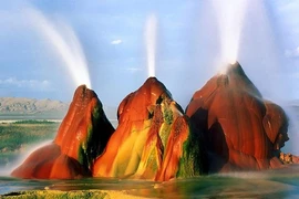 4 địa điểm khung cảnh độc đáo, như lạc ngoài hành tinh