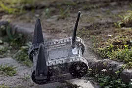 Robot “xe tăng” Flir FirstLook lợi hại ra sao khi dùng cho quân đội?