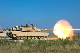 Mỹ sẽ viện trợ xe tăng từ thời Bão táp Sa mạc cho Ukraine