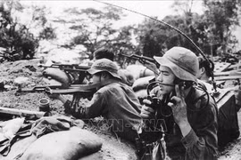 Trận đánh nơi đồng chí Phùng Quang Thanh trở thành "Dũng sĩ Đường 9"