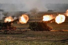 Nga bất ngờ kéo dài tập trận ở Belarus khiến Mỹ và NATO ngỡ ngàng