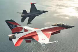 Ukraine chậm nhận tiêm kích F-16 vì... F-35 bàn giao chậm