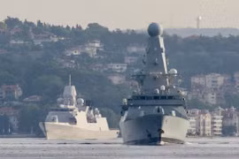 Khu trục hạm Anh âm thầm rời biển Đen trước hạn chót 3 ngày