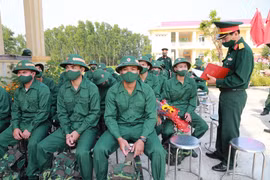 Ngày đầu trong quân ngũ của tân binh Quân đội Việt Nam