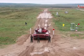 Việt Nam trụ hạng khi lần đầu thi đấu tại Bảng 1 Tank Biathlon