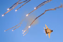 Iran kéo bệ phóng tên lửa tới Syria, Israel hãy coi chừng!