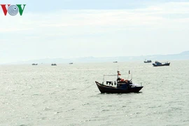 Tìm kiếm ngư dân Bình Thuận mất tích ngoài khơi