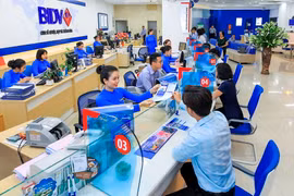 Thị trường tiền tệ tuần qua: NHNN tiếp tục bán USD từ dự trữ ngoại hối 