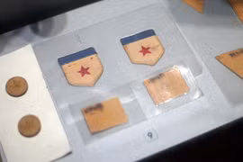 Xúc động ngắm kỷ vật vô giá của Cách mạng tháng 8 