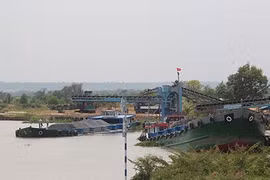 Đình chỉ bến thủy nội địa của công ty gia đình bà Phan Thị Mỹ Thanh