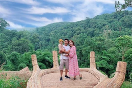 8X góp gạo nuôi suốt 10 năm, chờ vợ hóa hotgirl rước về nhà 