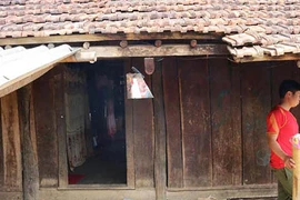 Thực hư “thần y” chữa bệnh bằng nước bọt ở Sơn La