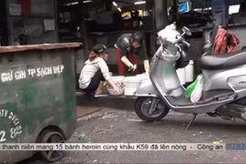 Rùng mình cảnh rửa chén, bát ở quán ăn ở vỉa hè