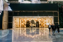 Vẻ xa hoa choáng ngợp trong khu nghỉ dưỡng và casino ở Ma Cao