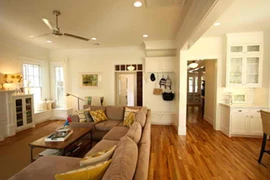 Nhà cũ cải tạo như một biệt thự đẹp tinh tế