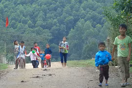 Đằng sau những cuộc hôn nhân cận huyết thống của người Chứt