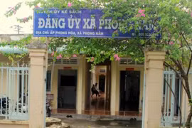 Quan xã gửi ngân hàng tiền hỗ trợ người nghèo cho...an toàn