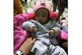 Hà Tĩnh: Bé gái 4 tháng bị bỏ rơi, kèm lời nhắn không đòi lại