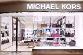 Từng được nhiều sao săn tìm, túi Michael Kors giờ ế bất ngờ!