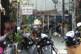 Đổi tiền mới trái phép... bao nhiêu cũng có