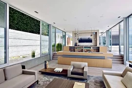 Ngôi nhà 800m2 gây ấn tượng với lớp cửa sổ dạng xếp tầng