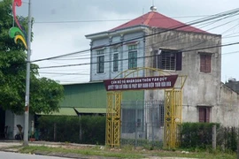 Bố, vợ quan xã ‘lọt’ hộ cận nghèo để vay ưu đãi 50 triệu