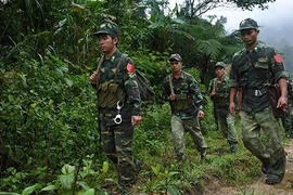 Chuyện những người cầm súng bảo vệ "cổng trời"