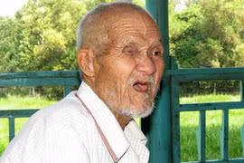 Cụ bà ăn xin có 25 tỷ gửi ngân hàng: Đại gia cũng giật mình