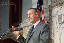 Lộ lý do Phó Tổng thống Mỹ buộc phải từ chức năm Quý Sửu 1973