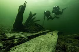 Phát hiện giật mình trong xác tàu chiến mệnh danh “lâu đài nổi"