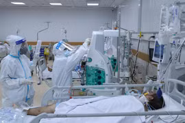 Bệnh nhân nặng, tử vong ở TP HCM giảm từng ngày