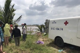 Thi thể thanh niên trôi lập lờ trên sông Sài Gòn