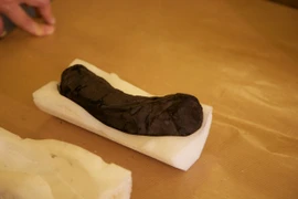 Dùng AI đọc chữ trên giấy cói 2.000 tuổi, rùng mình kết quả 