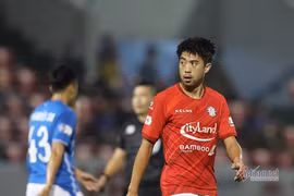 Đội của Lee Nguyễn khiếu nại, Ban trọng tài “hoãn binh"