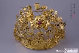 Khai quật mộ cổ Trung Quốc, chuyên gia kinh ngạc thấy vương miện lạ lùng 