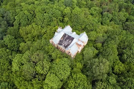 Mê đắm những địa điểm bỏ hoang đẹp ma mị ở Nga