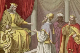 Quái chiêu bảo quản thi hài vợ bằng mật ong của Herod đại đế