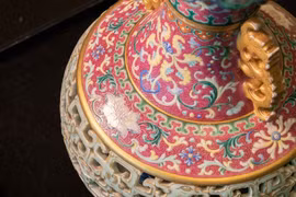 Bật ngửa loạt cổ vật triệu đô từng bỏ quên góc bếp, xó tủ 