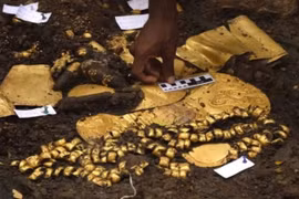 Choáng ngợp mộ cổ lãnh chúa chất đầy đồ tùy táng bằng vàng