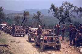 Ảnh hiếm về quân Đồng minh chiến đấu tại Italy năm 1944