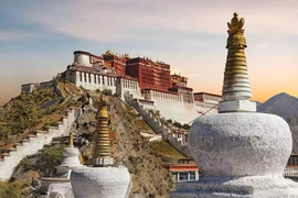 Sự thật giật mình về cung điện chứa nửa số vàng trên thế giới